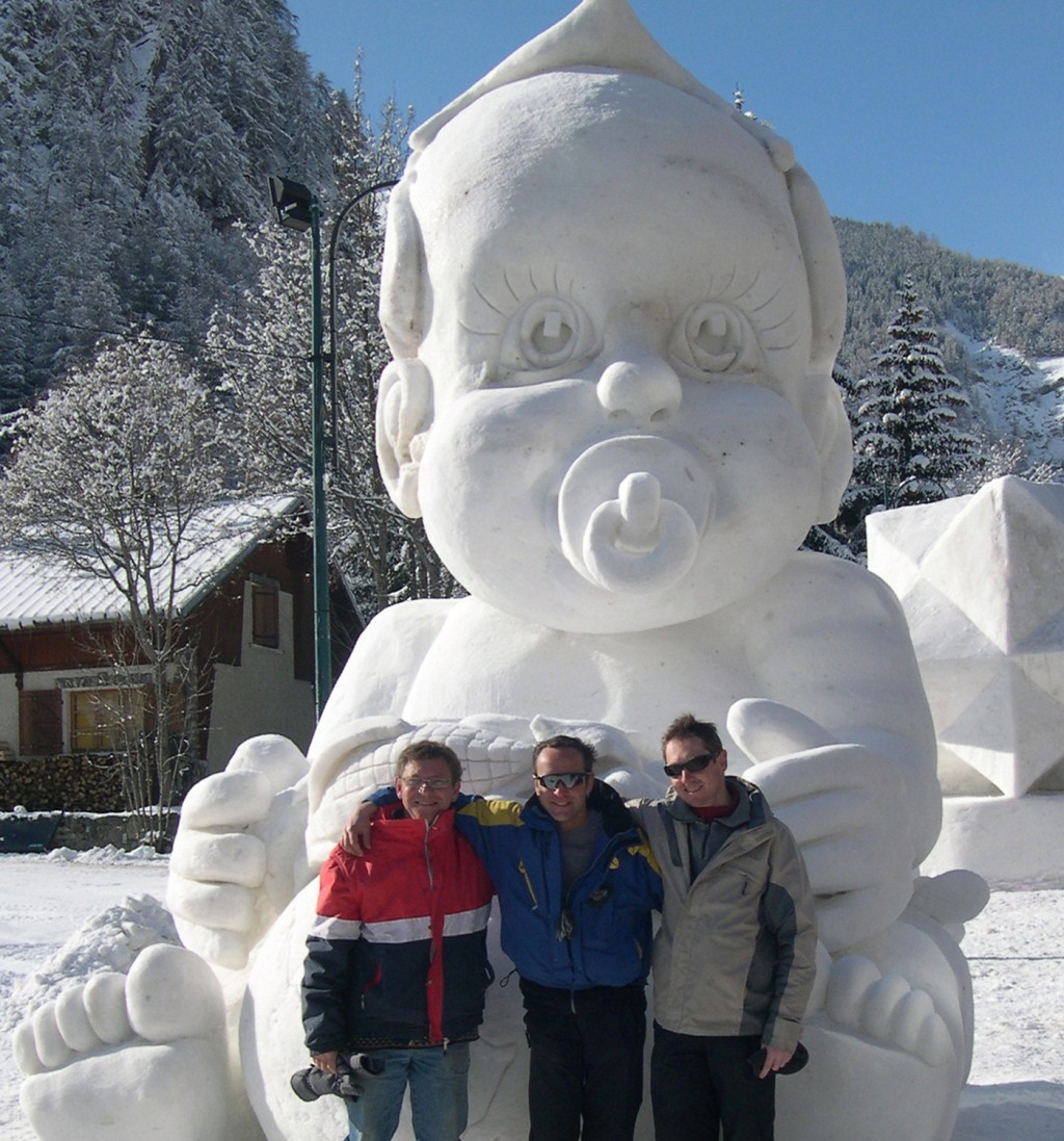 sculpture sur neige, bébé ogm? à Valloire